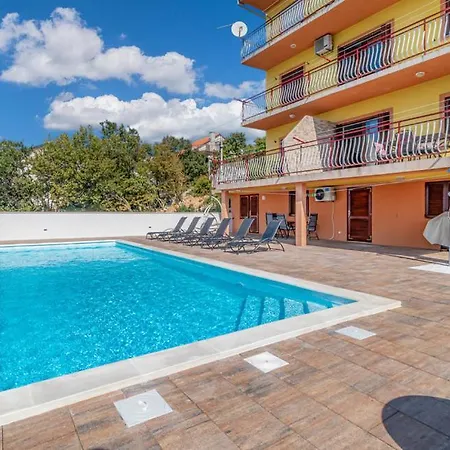 Villa With Pool Riviera